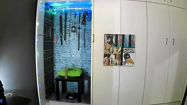 BaDSubMiss online show from October 12, 2025, 4:11 am