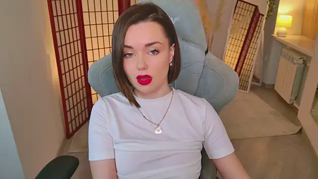 Snapshot of AvaFlower chatting on November 13, 2025, 3:55 pm AvaFlower online show from November 13, 2025, 3:55 pm