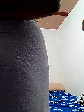 Snapshot of MORALAREAL chatting on November 9, 2025, 7:45 pm MORALAREAL online show from November 9, 2025, 7:45 pm