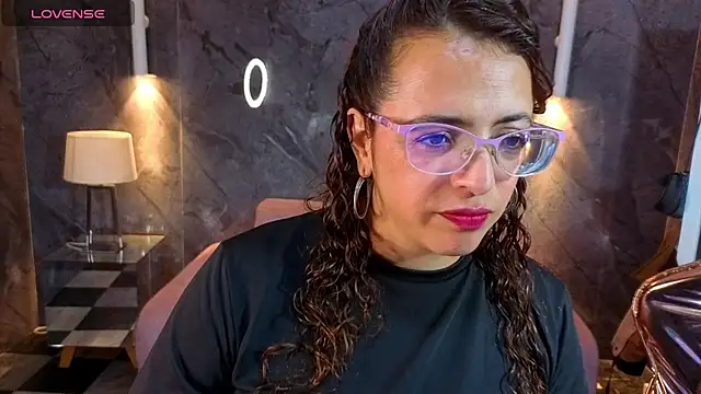  Evoni b online show from October 26, 2025, 7:42 pm