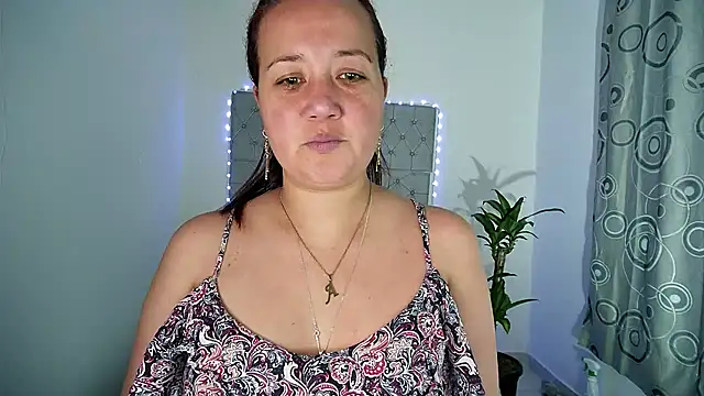 Snapshot of Gabrielajewel_ chatting on September 18, 2025, 9:06 pm Gabrielajewel online show from September 18, 2025, 9:06 pm