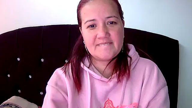 Snapshot of Gabrielajewel_ chatting on October 23, 2025, 12:26 pm Gabrielajewel online show from October 23, 2025, 12:26 pm