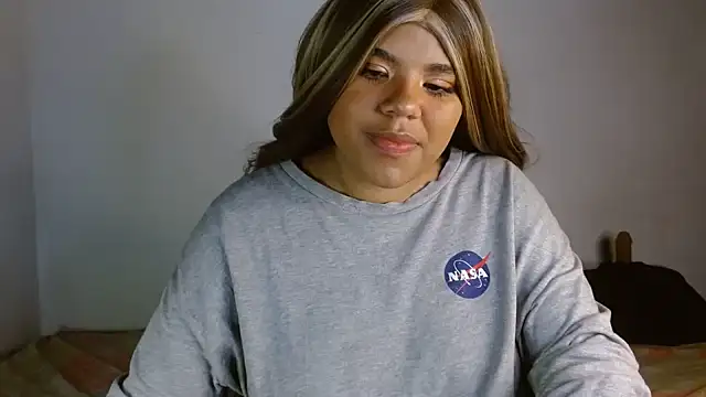 samantha-pettie online show from October 1, 2025, 10:27 pm