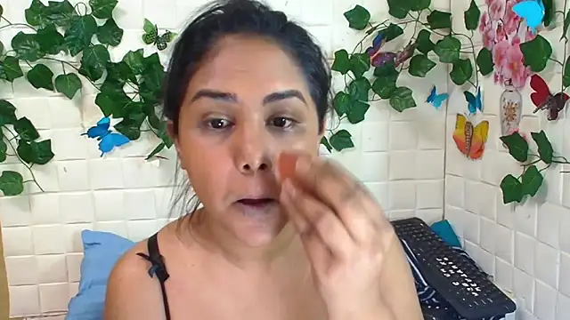 IndiaSexyStripper4u online show from October 14, 2025, 5:03 pm