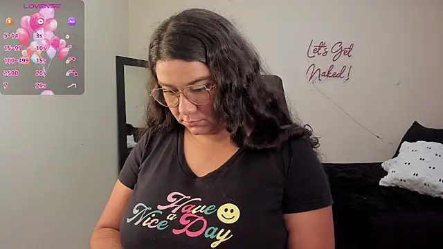 MariamCastiblanco online show from November 5, 2025, 11:49 pm