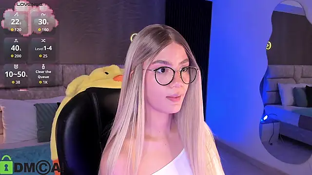 Arinextdoor online show from October 15, 2025, 11:16 pm