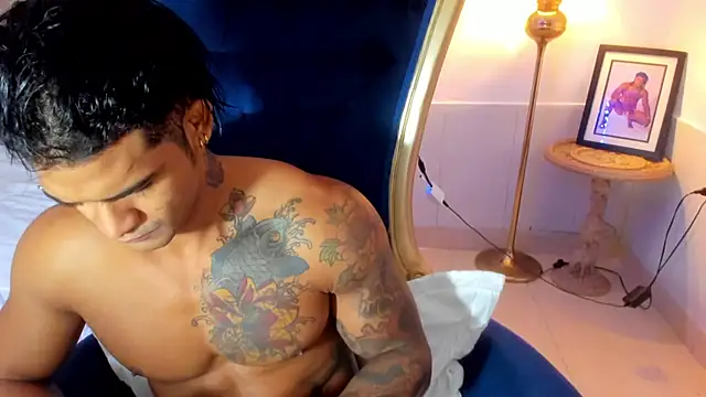 antonio  444 online show from November 19, 2025, 11:10 am