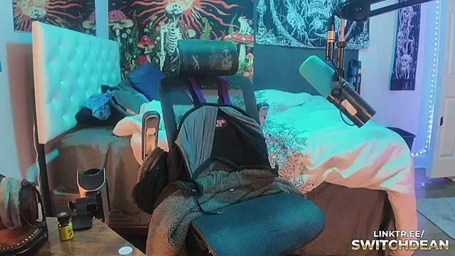 twunkdean online show from November 21, 2025, 5:00 pm