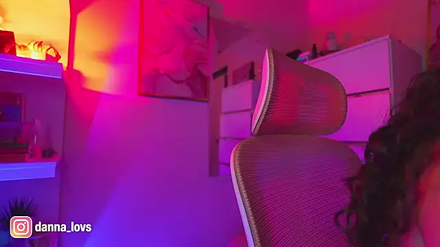 Snapshot of Dannaa_Lovs chatting on November 7, 2025, 6:30 pm Dannaa Lovs online show from November 7, 2025, 6:30 pm