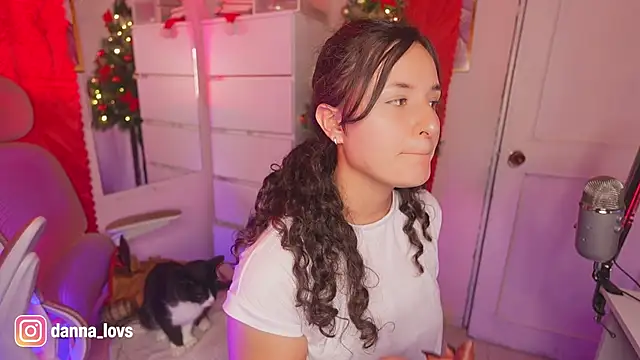 Snapshot of Dannaa_Lovs chatting on November 20, 2025, 5:12 pm Dannaa Lovs online show from November 20, 2025, 5:12 pm