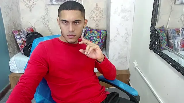 Snapshot of Derek_Storm_ chatting on September 25, 2025, 2:48 am Derek Storm  online show from September 25, 2025, 2:48 am