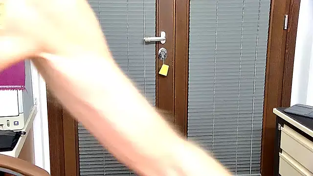 ROBY SWEETHOT online show from October 22, 2025, 9:36 pm