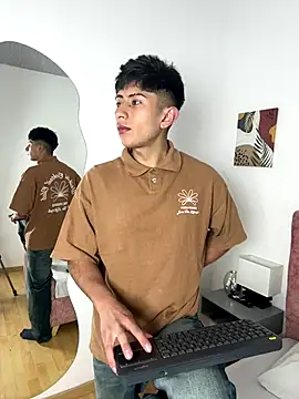 Snapshot of Andy_Justgame chatting on September 19, 2025, 4:47 am Andy Justgame online show from September 19, 2025, 4:47 am