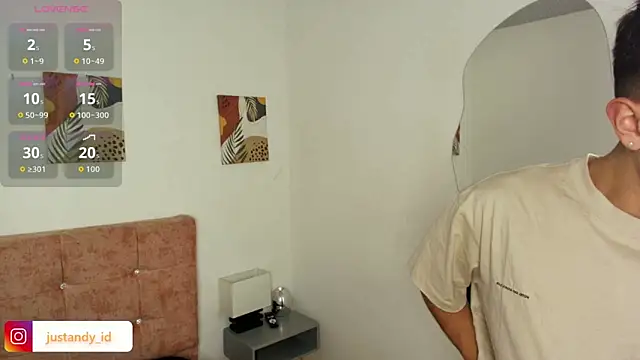 Snapshot of Andy_Justgame chatting on October 31, 2025, 3:40 am Andy Justgame online show from October 31, 2025, 3:40 am