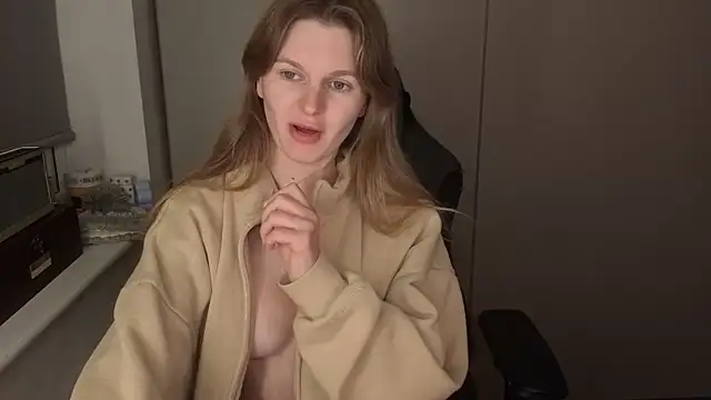 Snapshot of Lilly-Luscious chatting on November 26, 2025, 9:49 pm Lilly-Luscious online show from November 26, 2025, 9:49 pm