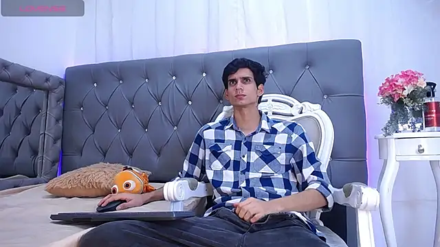 Snapshot of Sebalexis7 chatting on October 22, 2025, 2:23 am Sebalexis7 online show from October 22, 2025, 2:23 am