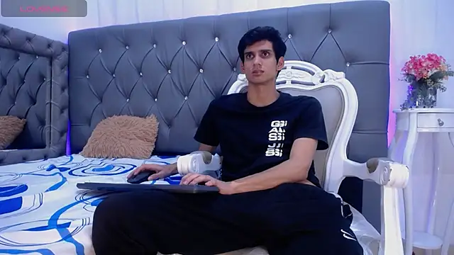 Snapshot of Sebalexis7 chatting on October 25, 2025, 3:14 am Sebalexis7 online show from October 25, 2025, 3:14 am