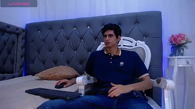 Snapshot of Sebalexis7 chatting on October 28, 2025, 3:10 am Sebalexis7 online show from October 28, 2025, 3:10 am