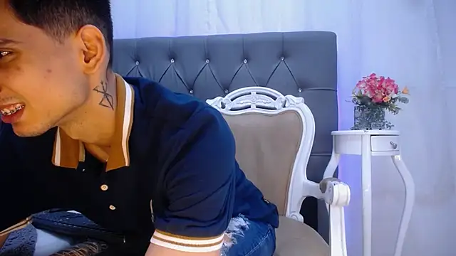 Snapshot of Sebalexis7 chatting on November 8, 2025, 3:39 am Sebalexis7 online show from November 8, 2025, 3:39 am