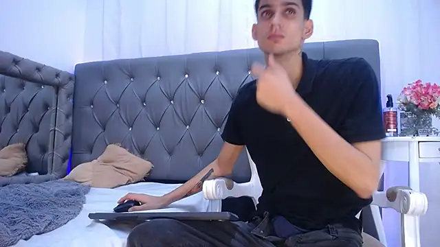 Snapshot of Sebalexis7 chatting on November 11, 2025, 3:17 am Sebalexis7 online show from November 11, 2025, 3:17 am