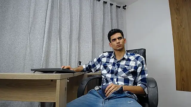 Snapshot of Sebalexis7 chatting on November 13, 2025, 3:38 am Sebalexis7 online show from November 13, 2025, 3:38 am