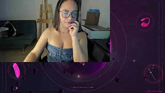 Snapshot of lady_sophie chatting on September 18, 2025, 3:58 pm lady sophie online show from September 18, 2025, 3:58 pm