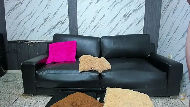 Snapshot of Savage_Room_X chatting on September 24, 2025, 1:25 pm Savage Room X online show from September 24, 2025, 1:25 pm