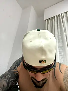 Snapshot of penebunny chatting on December 15, 2025, 4:39 am penebunny online show from December 15, 2025, 4:39 am