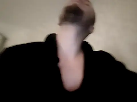 Snapshot of Vladyslav30 chatting on October 30, 2025, 1:07 am Vladyslav30 online show from October 30, 2025, 1:07 am