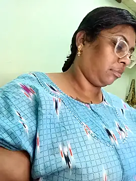 Snapshot of zara-mallus chatting on September 27, 2025, 4:39 am zara-mallus online show from September 27, 2025, 4:39 am