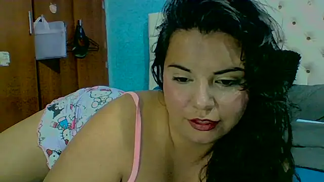 Snapshot of SamiBoobsxx chatting on September 19, 2025, 5:09 am SamiBoobsxx online show from September 19, 2025, 5:09 am