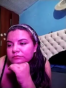 Snapshot of SamiBoobsxx chatting on November 29, 2025, 5:32 am SamiBoobsxx online show from November 29, 2025, 5:32 am