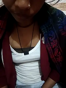 Snapshot of Geeta-satr chatting on December 4, 2025, 6:49 pm Geeta-satr online show from December 4, 2025, 6:49 pm