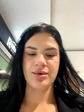 Snapshot of MiraReach chatting on September 9, 2025, 3:28 am MiraReach online show from September 9, 2025, 3:28 am