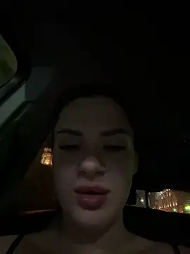 Snapshot of MiraReach chatting on September 12, 2025, 4:51 pm MiraReach online show from September 12, 2025, 4:51 pm