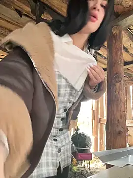 Snapshot of MiraReach chatting on September 28, 2025, 2:39 am MiraReach online show from September 28, 2025, 2:39 am