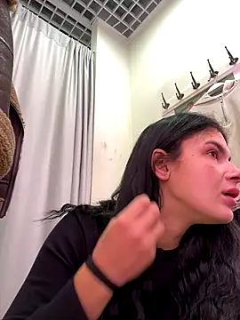 Snapshot of MiraReach chatting on October 10, 2025, 4:33 am MiraReach online show from October 10, 2025, 4:33 am