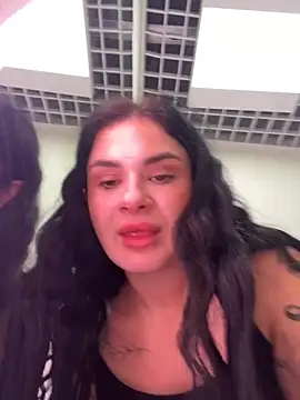 Snapshot of MiraReach chatting on October 12, 2025, 4:00 am MiraReach online show from October 12, 2025, 4:00 am