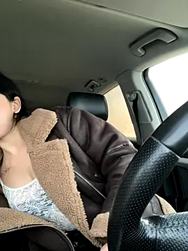 Snapshot of MiraReach chatting on October 25, 2025, 1:24 am MiraReach online show from October 25, 2025, 1:24 am