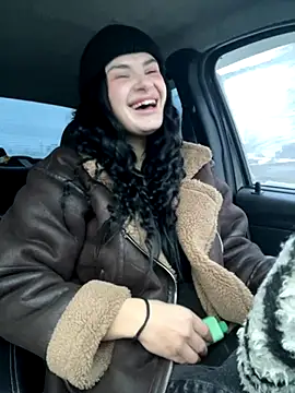 Snapshot of MiraReach chatting on November 11, 2025, 2:00 am MiraReach online show from November 11, 2025, 2:00 am