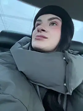 Snapshot of MiraReach chatting on November 13, 2025, 1:59 am MiraReach online show from November 13, 2025, 1:59 am