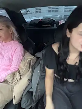 Snapshot of MiraReach chatting on November 25, 2025, 2:22 am MiraReach online show from November 25, 2025, 2:22 am