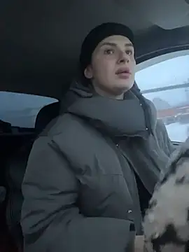 Snapshot of MiraReach chatting on November 27, 2025, 2:13 am MiraReach online show from November 27, 2025, 2:13 am