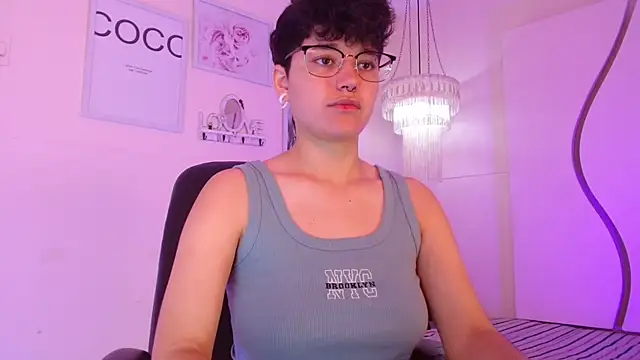 jeroharper online show from September 24, 2025, 2:53 pm