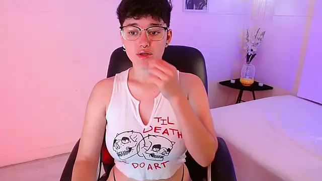 jeroharper online show from October 9, 2025, 2:48 pm