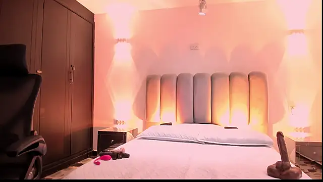 Snapshot of AlliceLover chatting on October 30, 2025, 12:06 pm AlliceLover online show from October 30, 2025, 12:06 pm