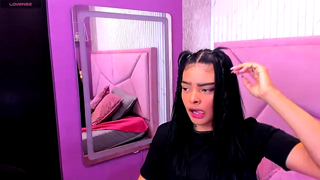 Snapshot of EmmaEbony_ chatting on November 15, 2025, 10:12 am EmmaEbony online show from November 15, 2025, 10:12 am