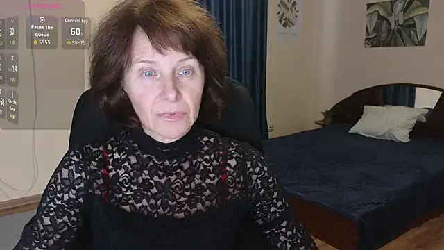 Lia Tito online show from October 15, 2025, 5:29 am