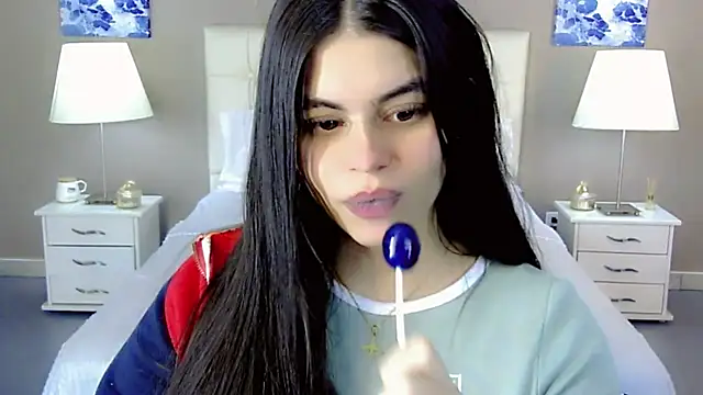 maddissonivanova online show from September 19, 2025, 10:10 pm