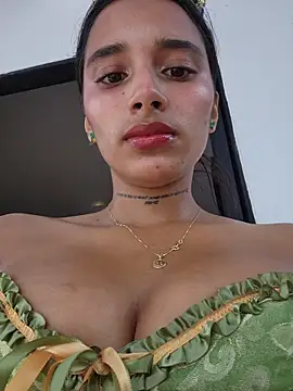 Snapshot of Lorena_Mcfly chatting on October 31, 2025, 1:23 pm Lorena Mcfly online show from October 31, 2025, 1:23 pm